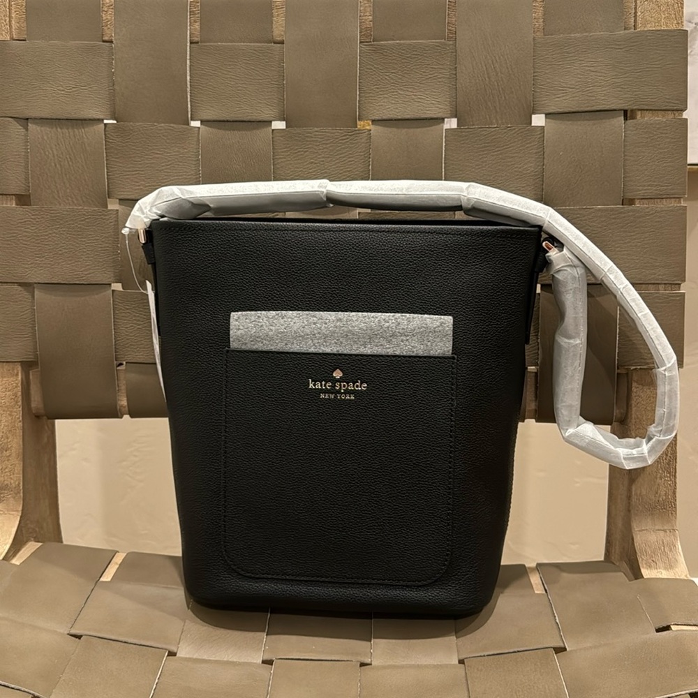 Kate Spade Elise pebble black leather bucket bag. Measures 11 x 10 1/2 x 4 1/2